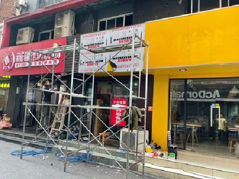 竹溪制作广告招牌如何避免它发黄？